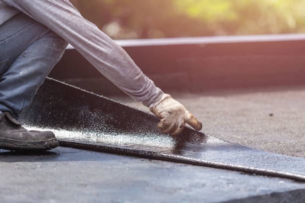 Professional Vapor Barrier Installation technician working in Baldwin, WI